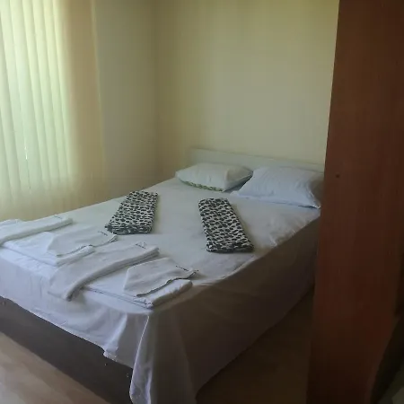 елка * Burgas
