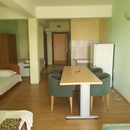 елка * 부르가스