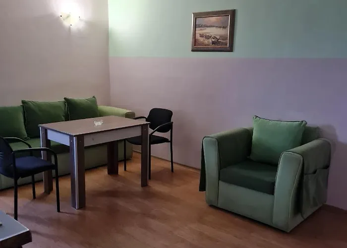 елка Apartament *